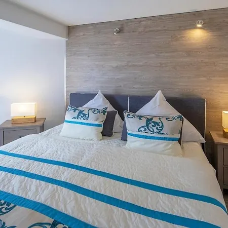 Maarhoehe - Im Maarberg - In Am *