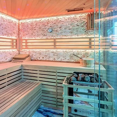 Maarhoehe - Im Maarberg - In Am *